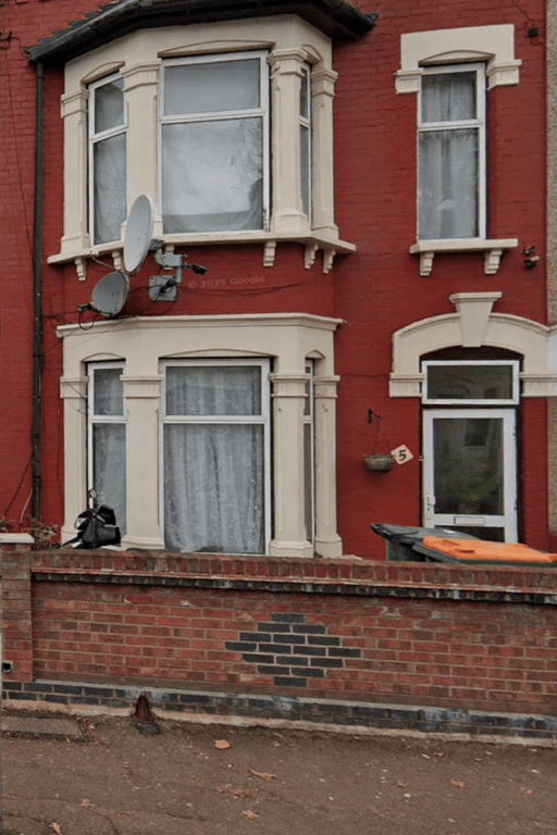 Property photo 2 of 6 Gallery