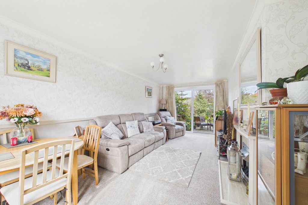 Property photo 2 of 10 Picture No. 01