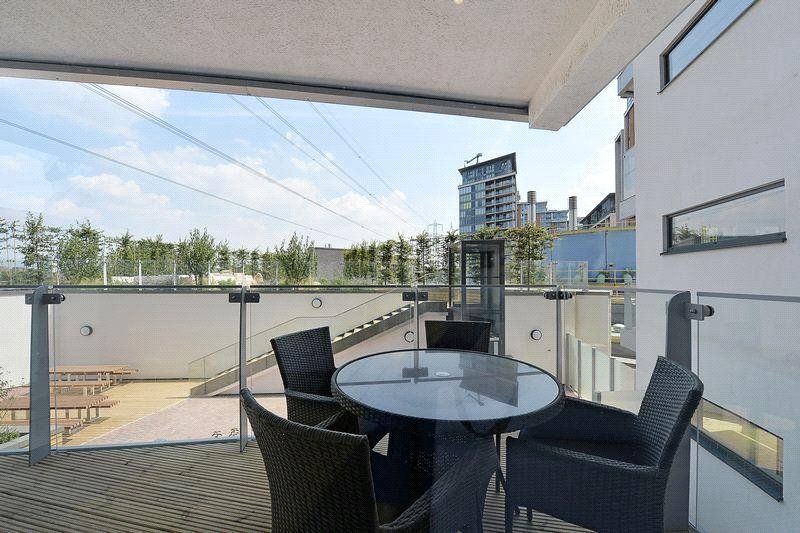 Property photo 2 of 16 Picture No. 17