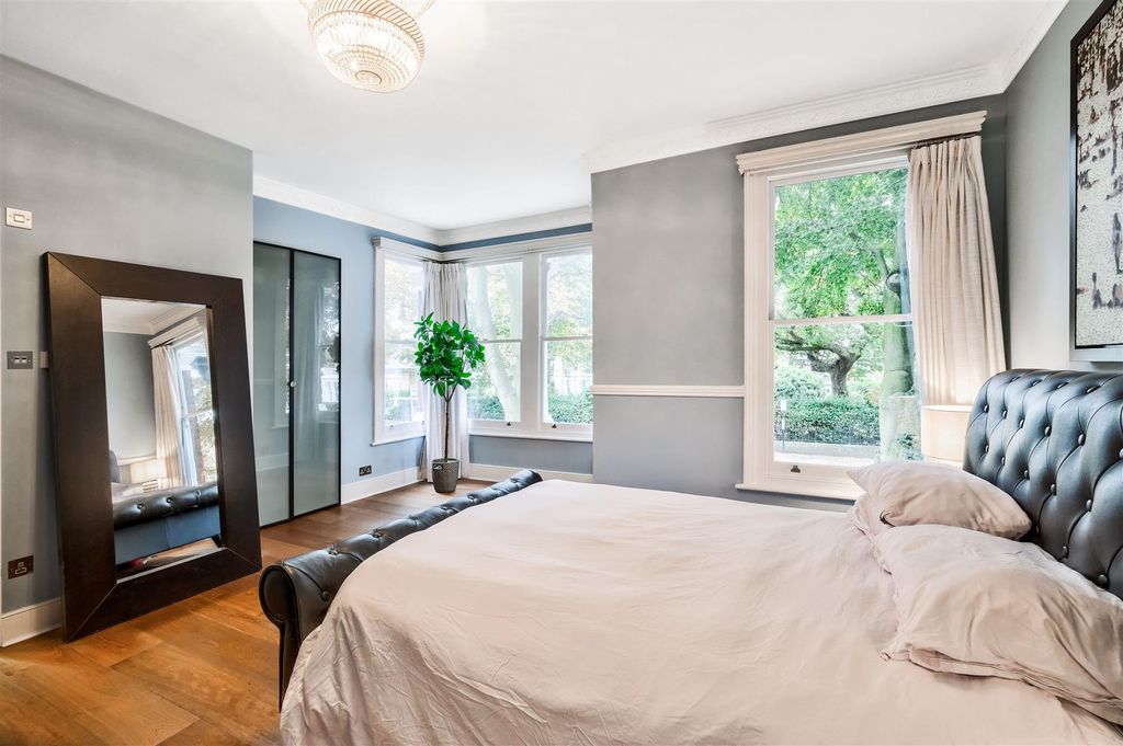 Property photo 1 of 25