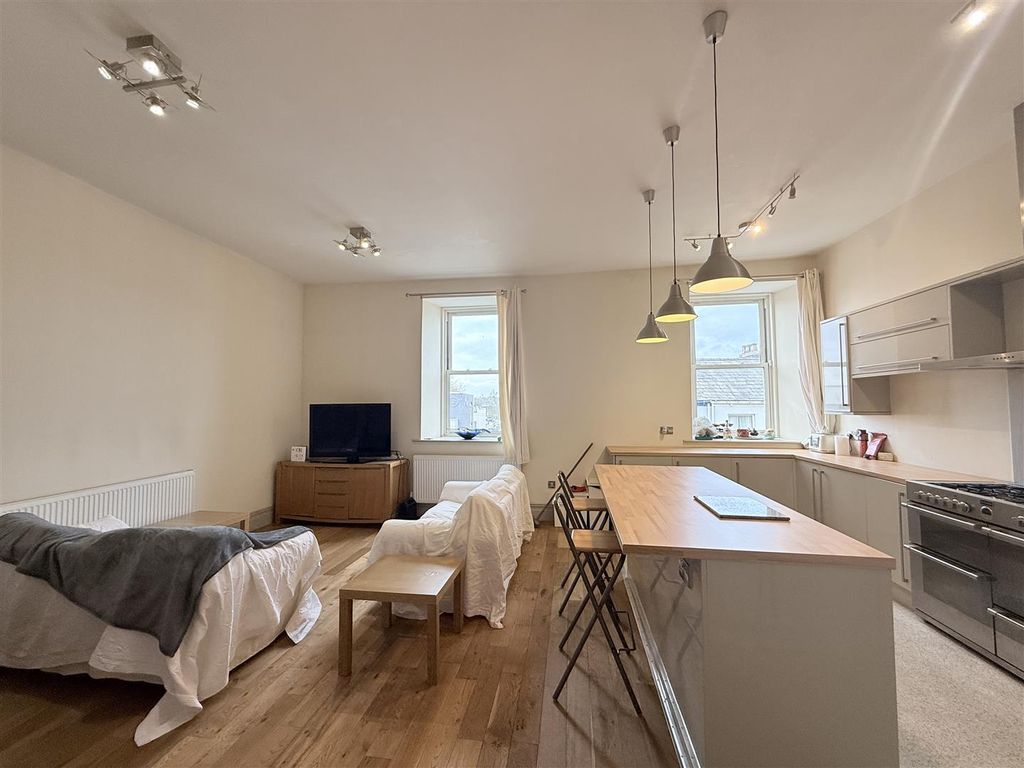 Property photo 3 of 19 Img_2935.Jpeg