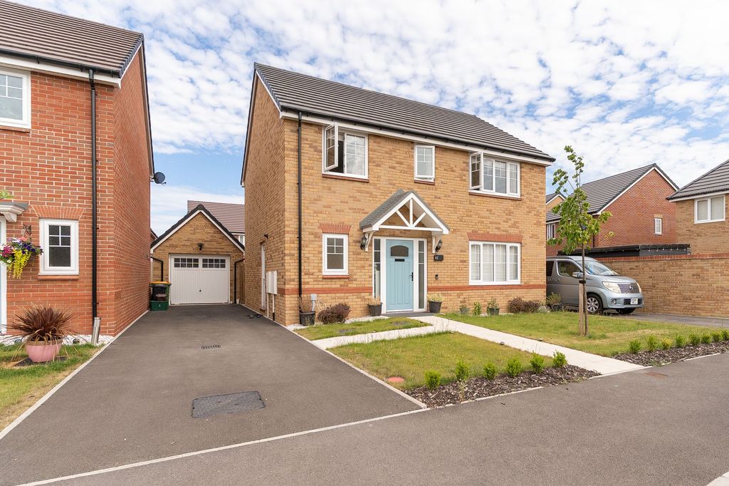 Property photo 1 of 23