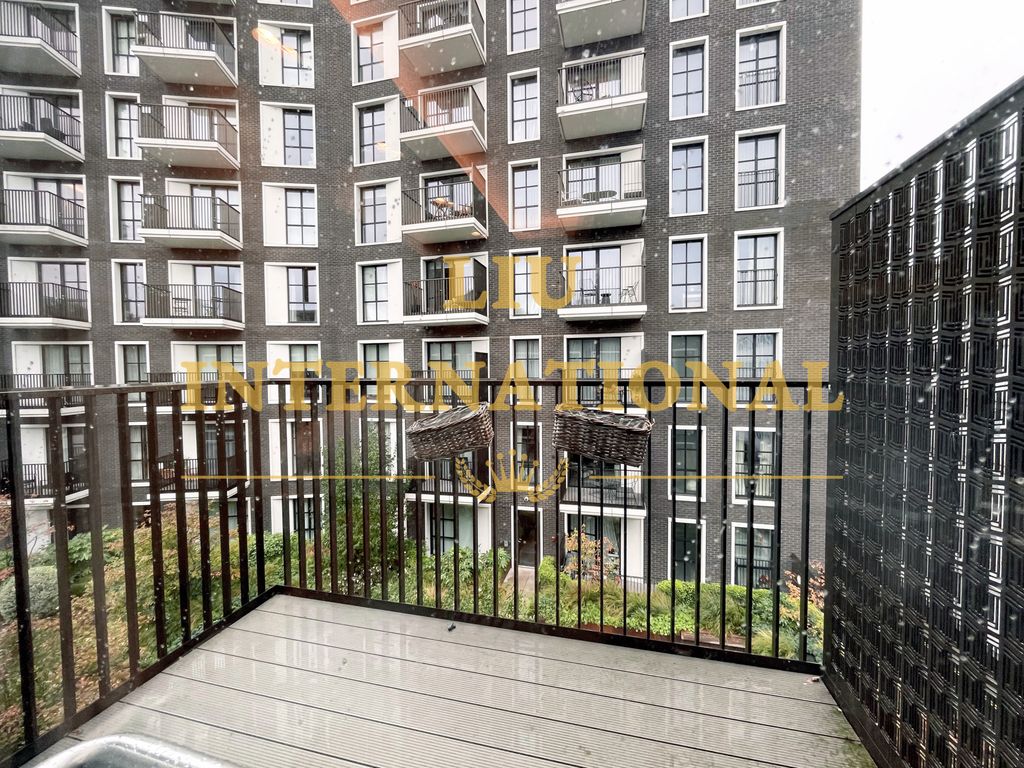 Property photo 2 of 25