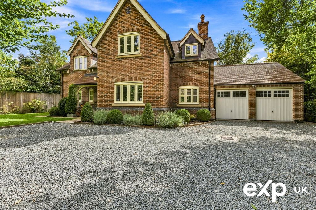 Property photo 2 of 45