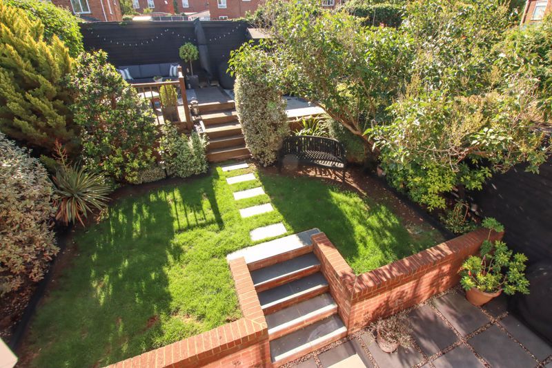 Property photo 3 of 19 Photo 6