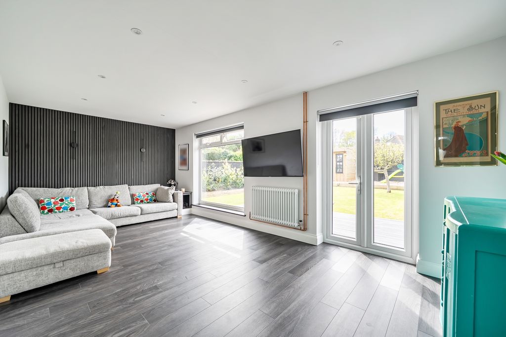 Property photo 3 of 15 1441741-17-69De79d731Eb9