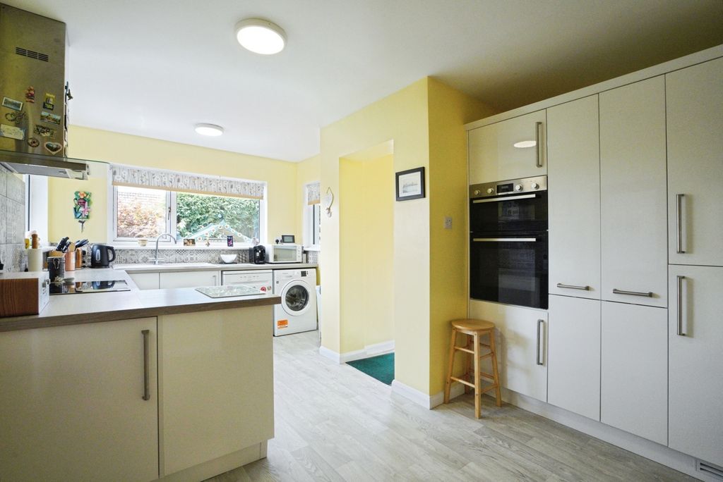 Property photo 3 of 20 Pbox-Img.Jpg