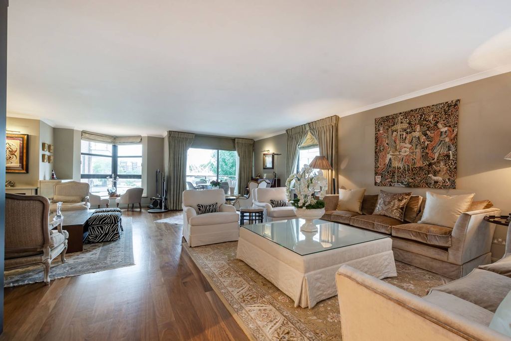 Property photo 1 of 25
