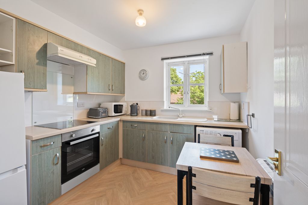 Property photo 2 of 14 65 Barkhill Road 12