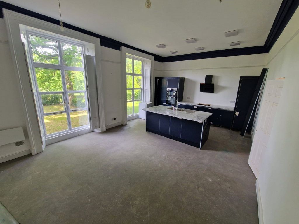 Property photo 3 of 23 Picture No. 31