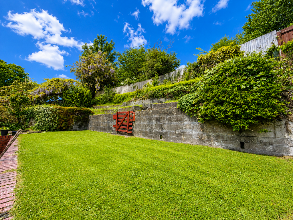 Property photo 2 of 34 Rear Garden