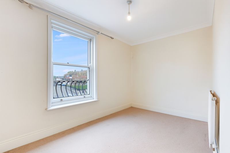 Property photo 2 of 5 Photo 7