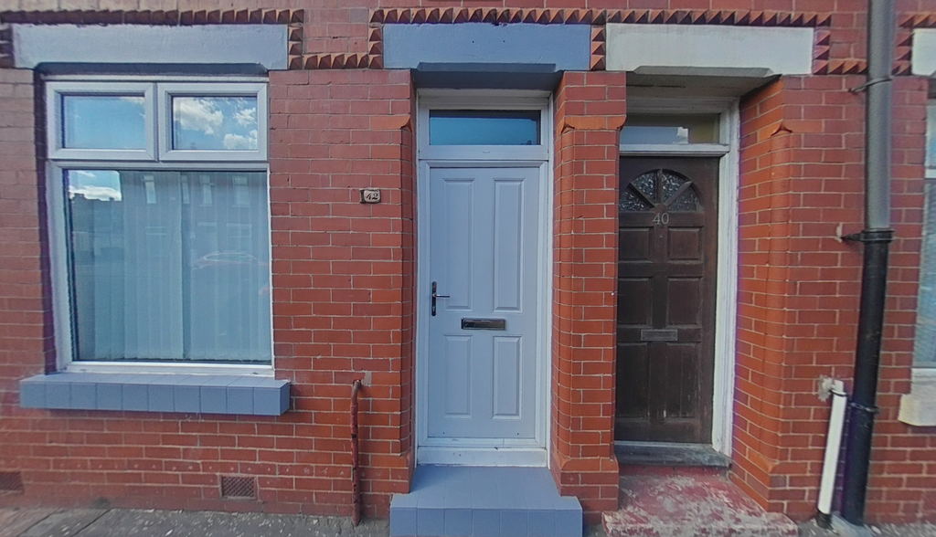Property photo 1 of 11