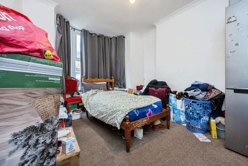 Property photo 2 of 19 Pbox-Img.Jpg