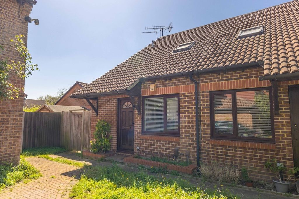 Property photo 1 of 9