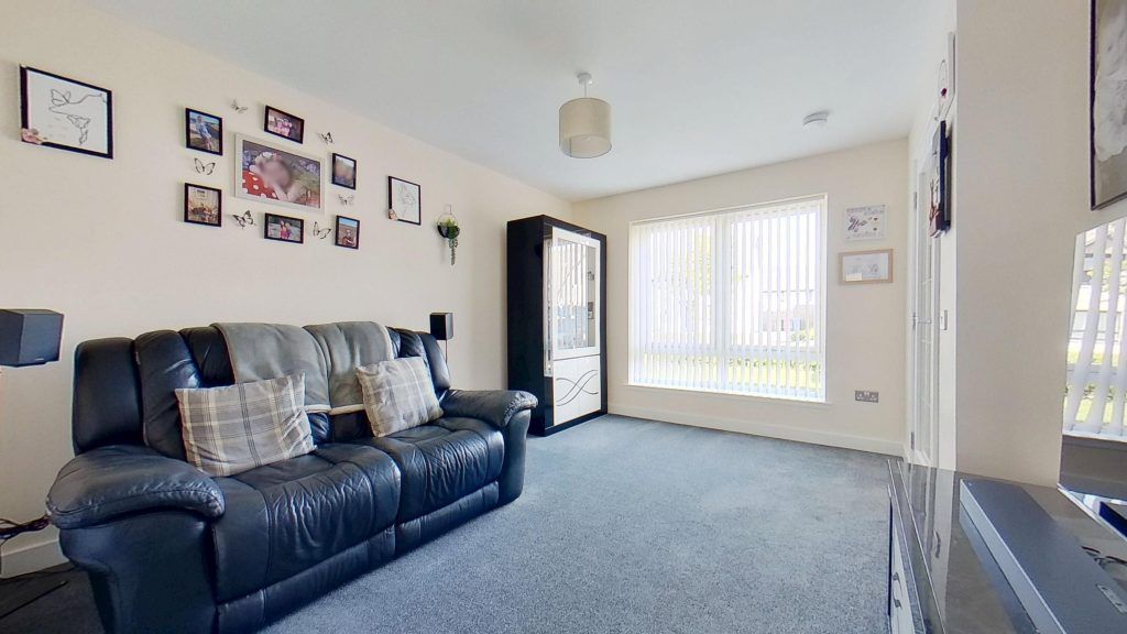 Property photo 2 of 23