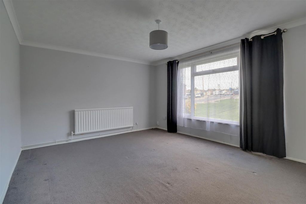 Property photo 3 of 14 9 Franklins Way-2.Jpg