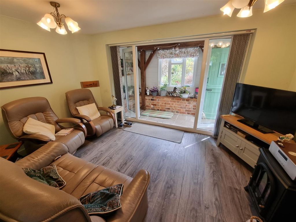 Property photo 3 of 20 Sitting Room.Jpg