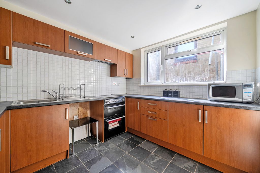 Property photo 3 of 15 1484723-10-6A4F71...