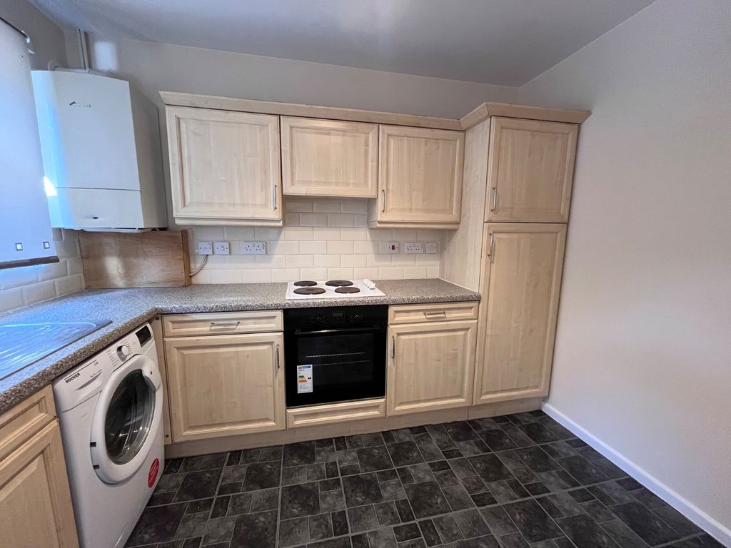 Property photo 2 of 8 Picture No. 06