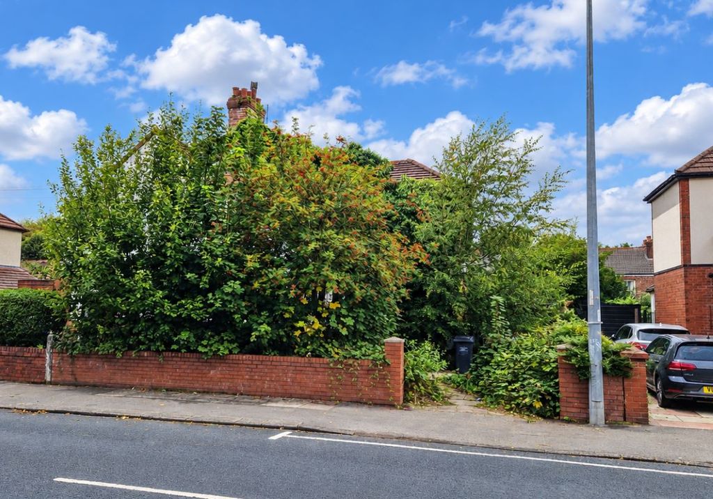 Property photo 1 of 3