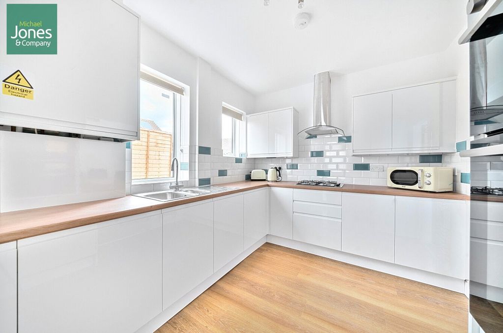 Property photo 2 of 4 Communal Kitchen