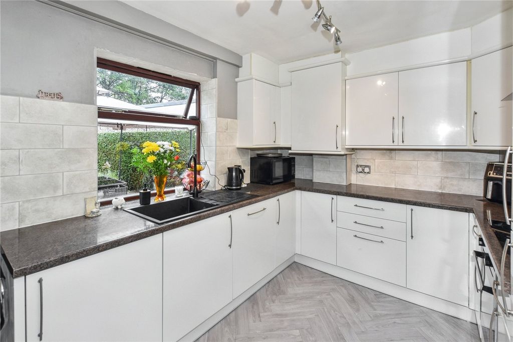 Property photo 2 of 19 Picture No. 01