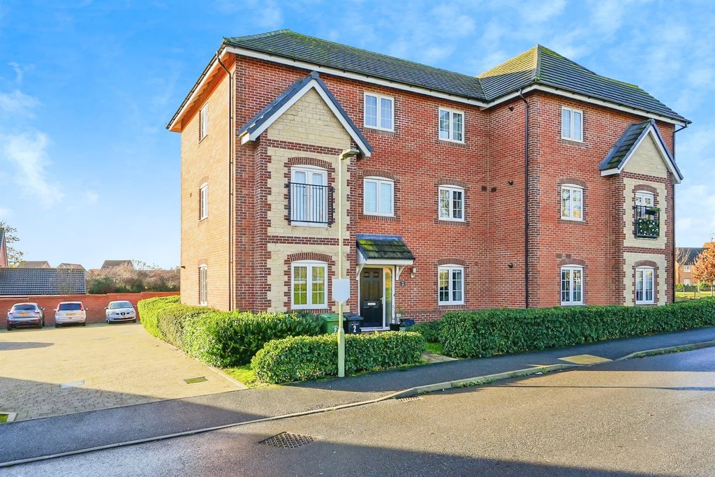 Property photo 1 of 14