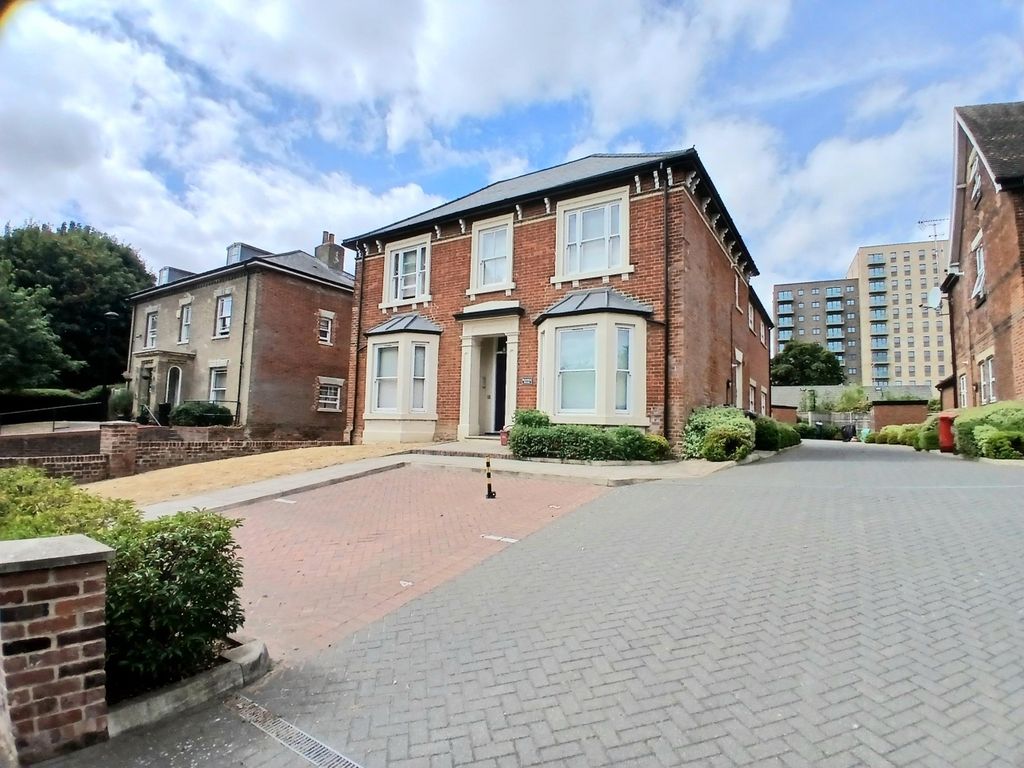 Property photo 1 of 16 Image
