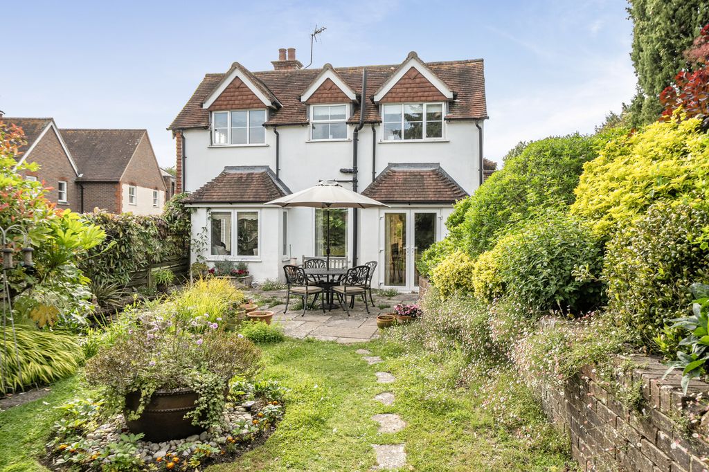 Property photo 2 of 17 2