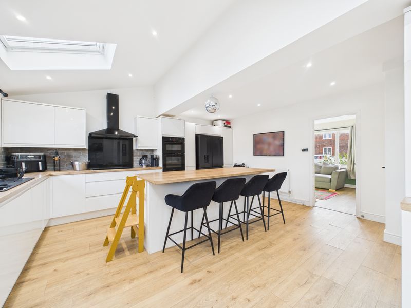 Property photo 2 of 17 Photo 9