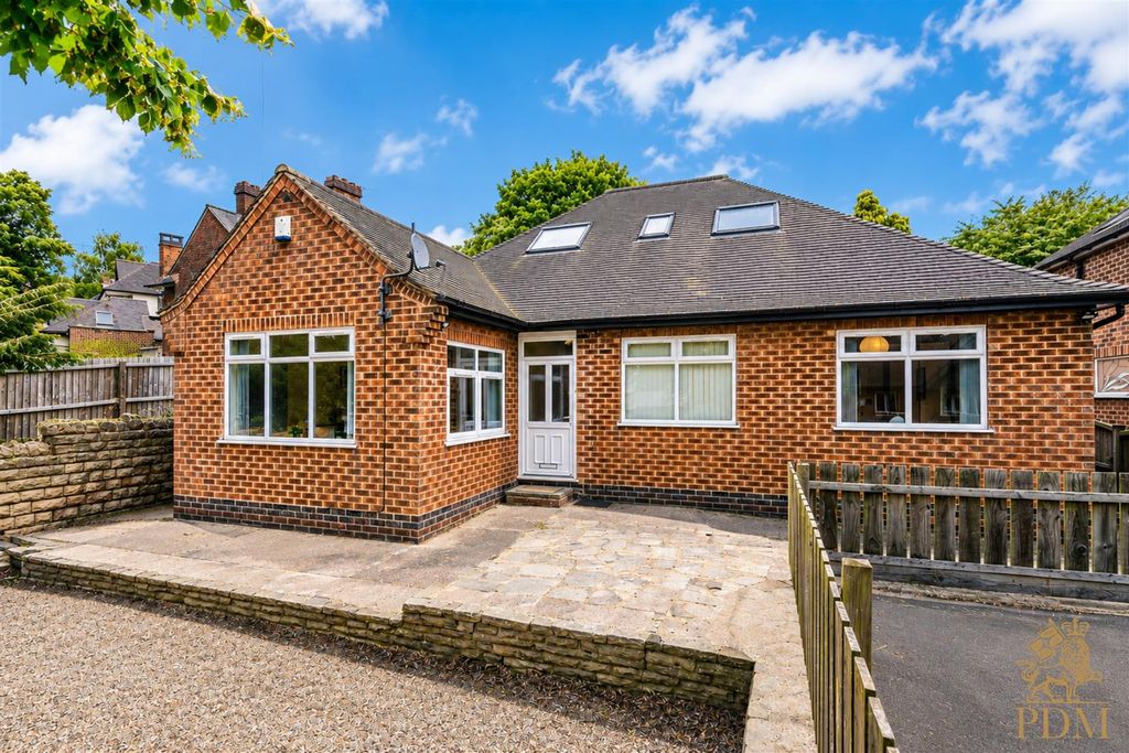 Property photo 1 of 11 81Harlaxtondrive-40.Jpg
