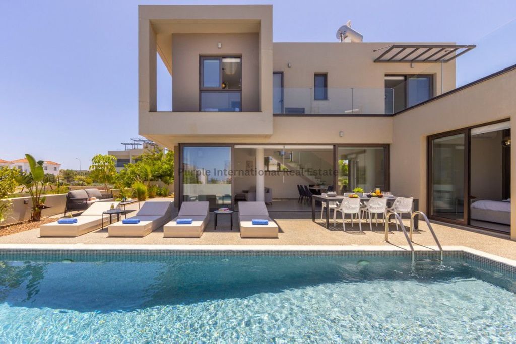 Property photo 1 of 26