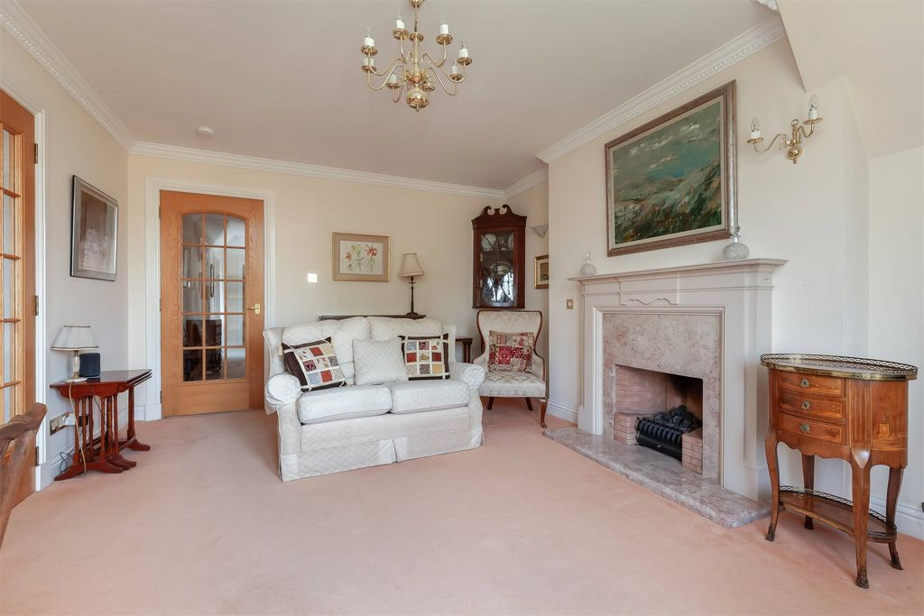 Property photo 3 of 20 Picture No. 33