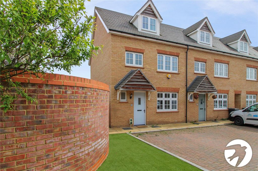 Property photo 1 of 16 Front