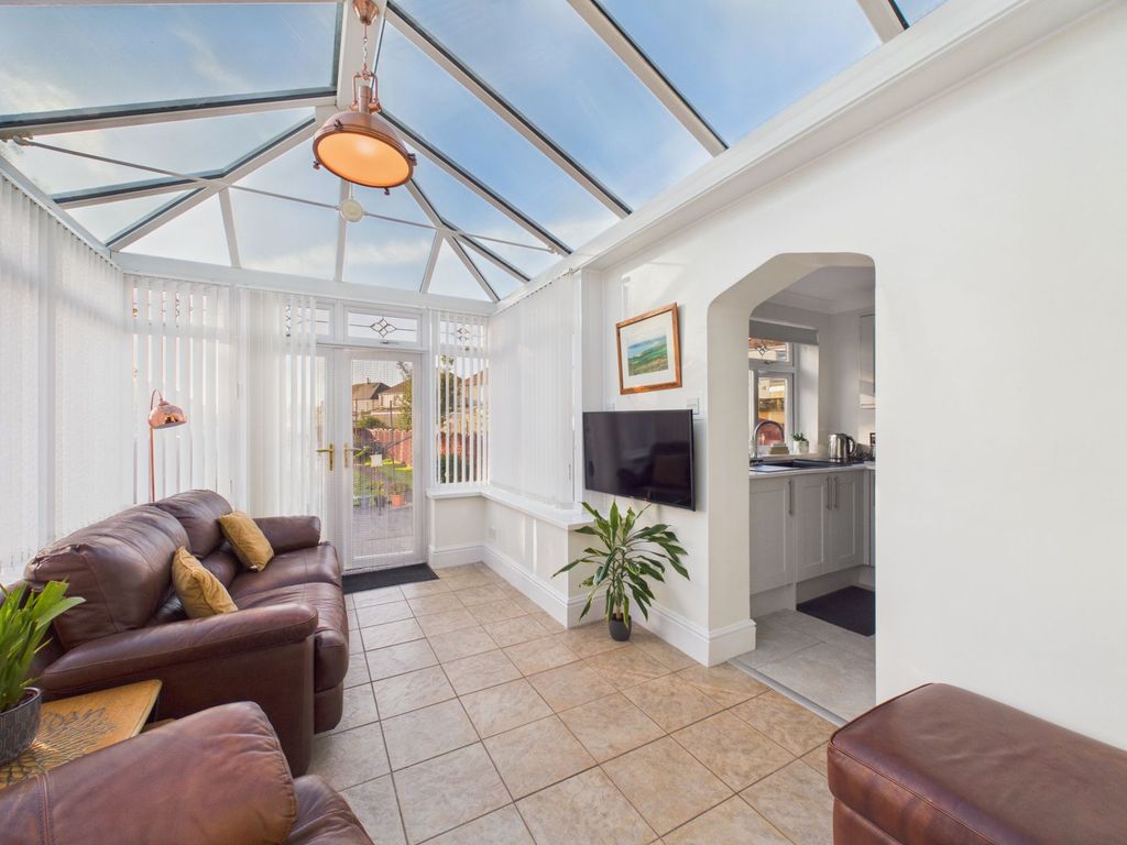 Property photo 2 of 34