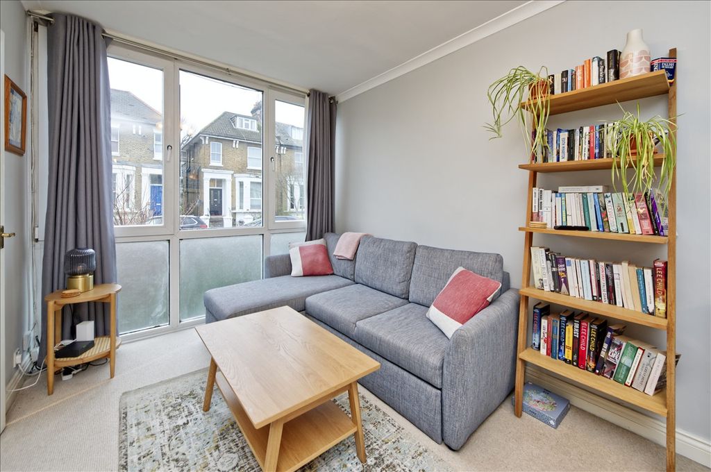 Property photo 3 of 10