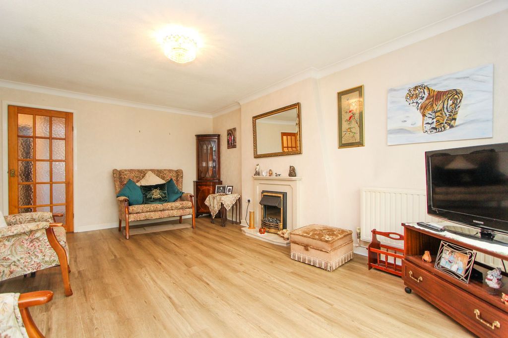 Property photo 3 of 22