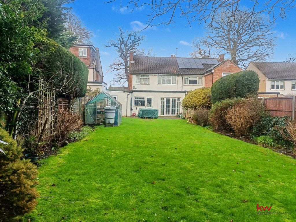 Property photo 2 of 20