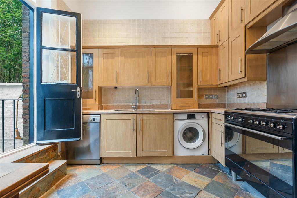 Property photo 2 of 11 2.Jpg