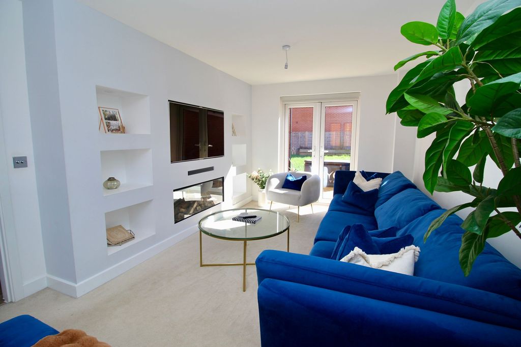 Property photo 3 of 15