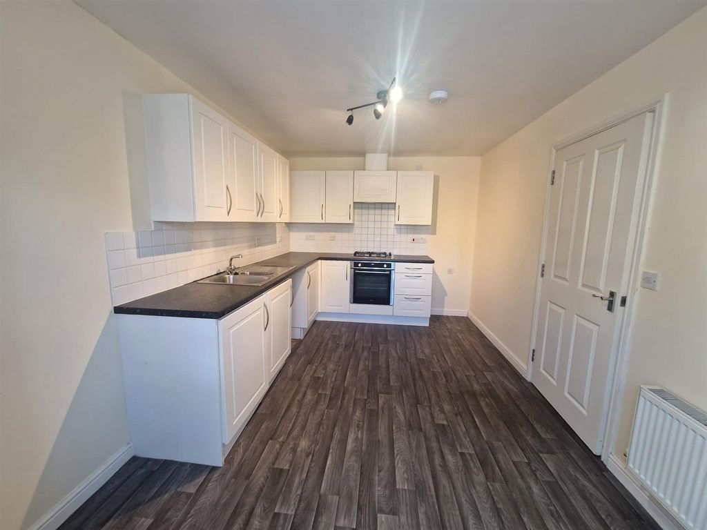 Property photo 3 of 23 185d8E1c-7d5E-4Ca1-A4E8-B0Dadacfa881.Jpg
