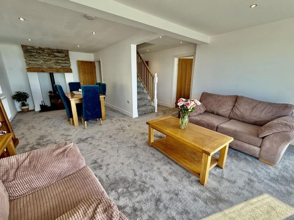 Property photo 3 of 24