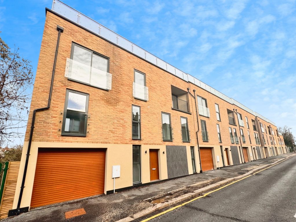 Property photo 1 of 27 Front