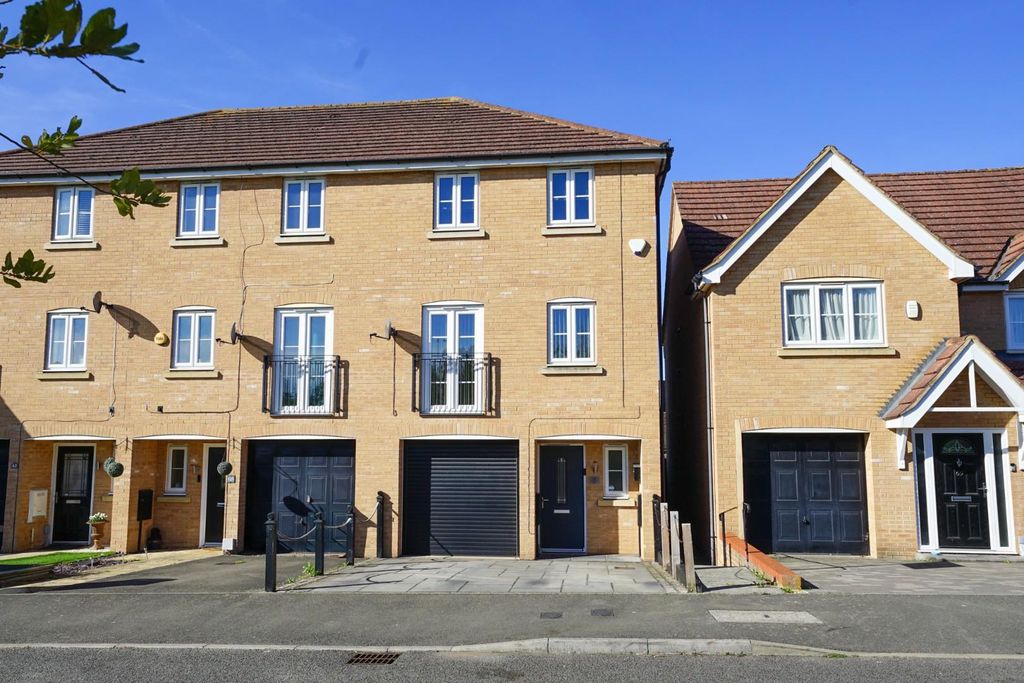 Property photo 1 of 22