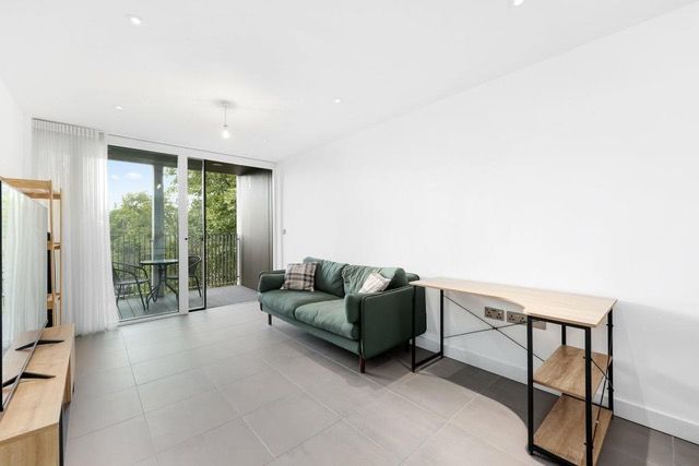 Property photo 3 of 18 Thumbnail_5480_6192479_Img_00_0000