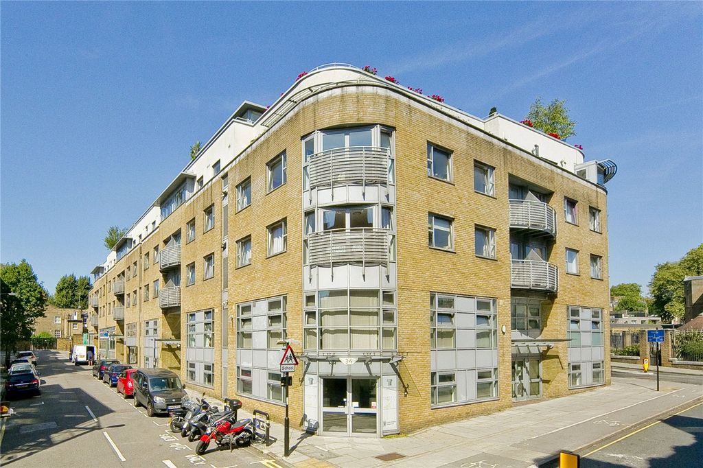 Property photo 2 of 19 Exterior