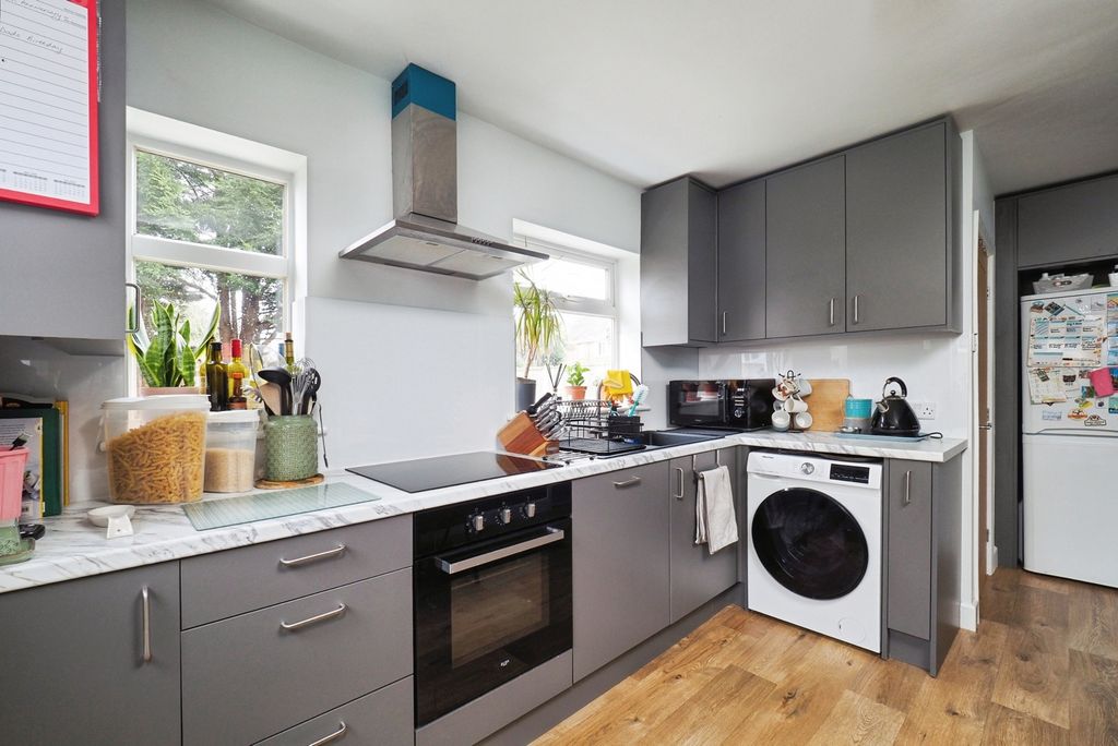 Property photo 2 of 18 Pbox-Img.Jpg