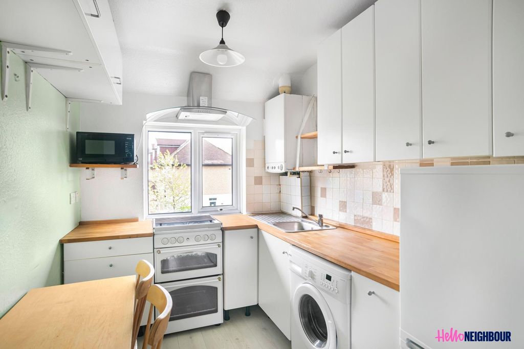 Property photo 2 of 12 Photo 1