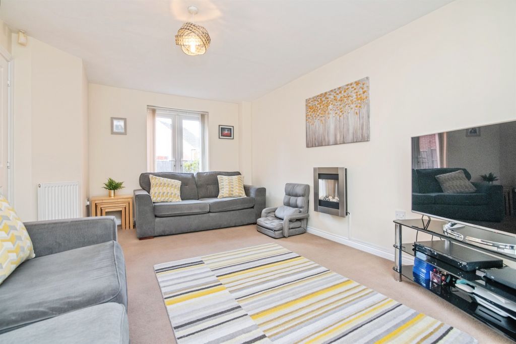 Property photo 3 of 13